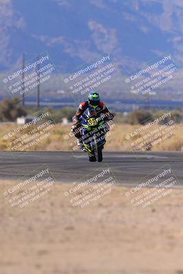 media/Dec-17-2023-CVMA (Sun) [[bf0c04832d]]/Race 2 Amateur Supersport Open/